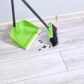 Brushes & Brooms