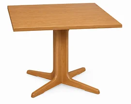 Pedestal Table In Oak 29"